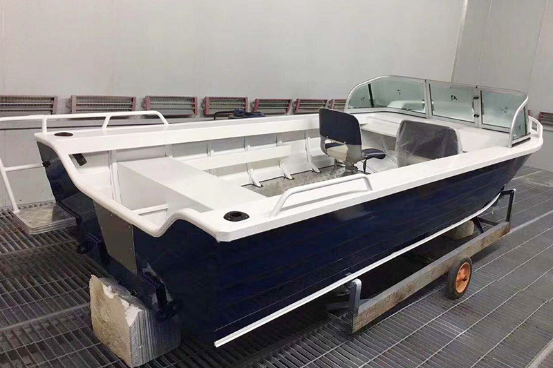 4.3-meter small speed boat